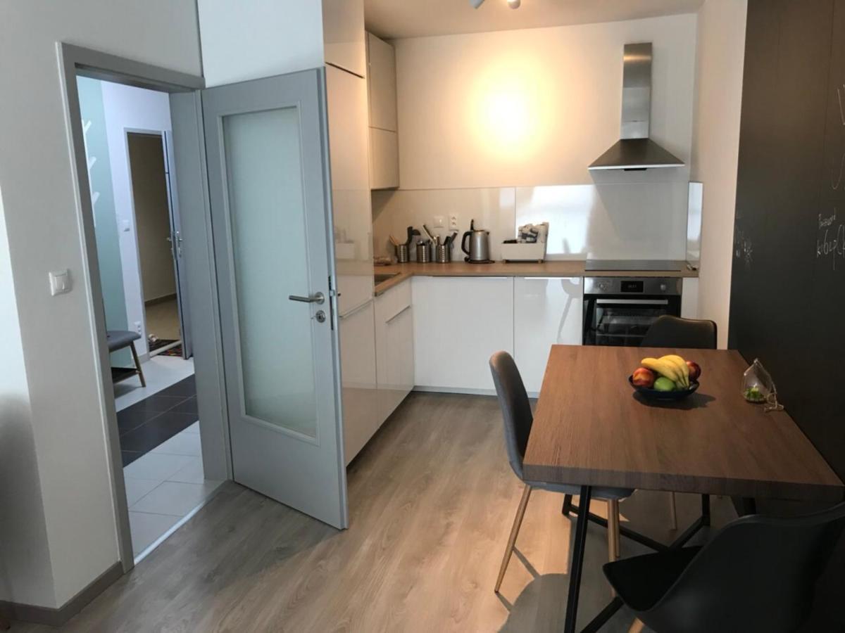 Samorin Modern Apartmens Private Parking - Air Conditioning Экстерьер фото