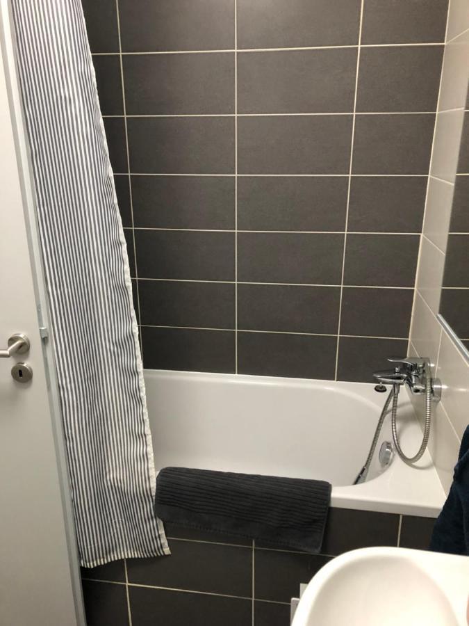 Samorin Modern Apartmens Private Parking - Air Conditioning Экстерьер фото